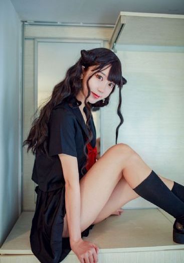 美女憋尿到极限不能尿_DVD天堂在线